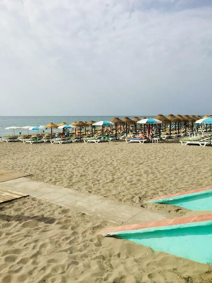 Apartamento Carihuela Palace Beach Torremolinos 0*,